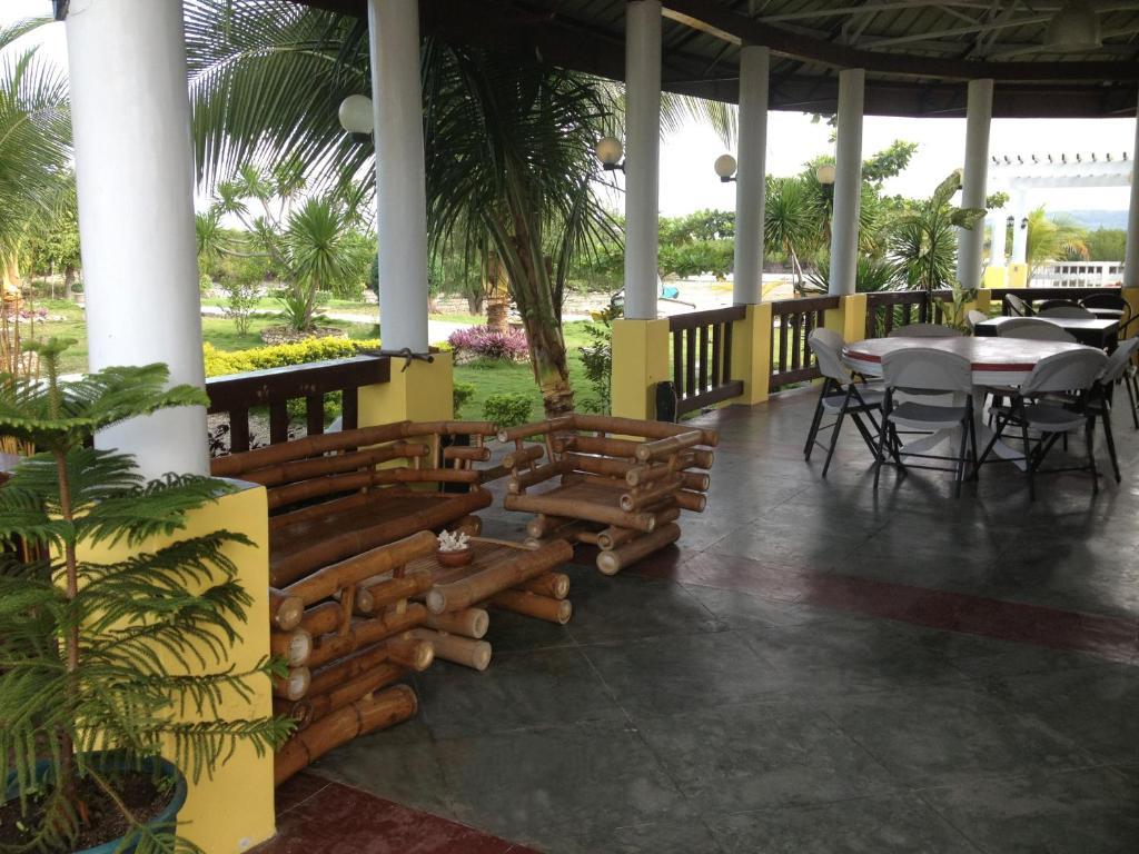 Moalboal Beach Resort Alcantara  Exterior foto