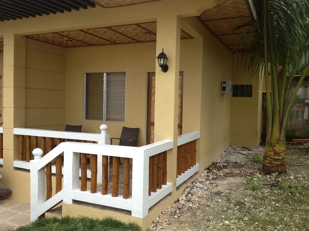 Moalboal Beach Resort Alcantara  Exterior foto